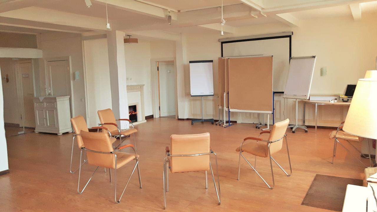 Landsitzhotel Und Seminarium Peterhof Hodorf Luaran gambar